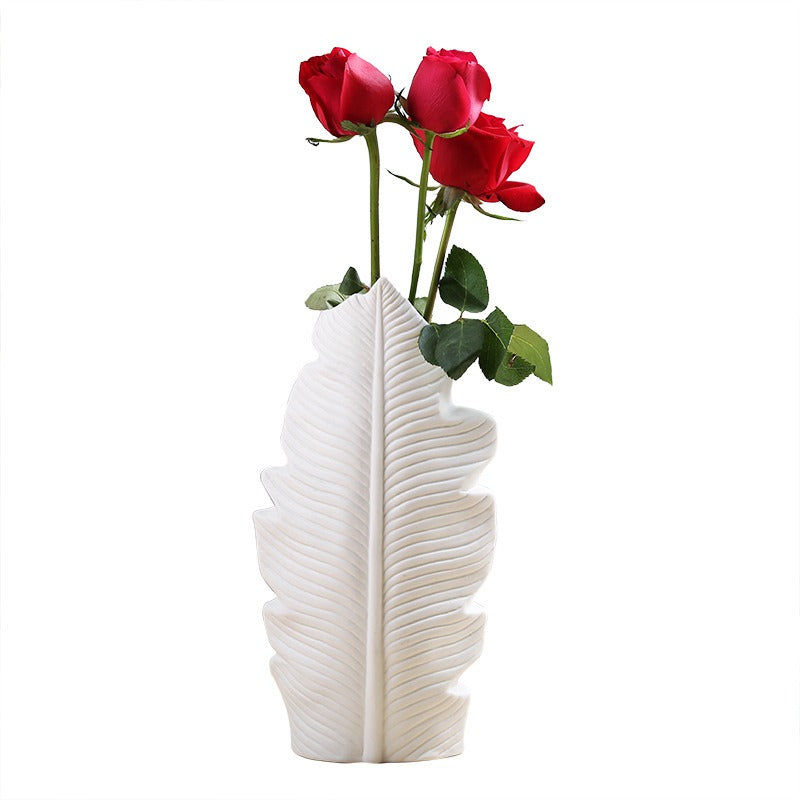 Scandinavian Simple Style Ceramic Vase Decoration Pure White Pigment Roasted Flower Decoration